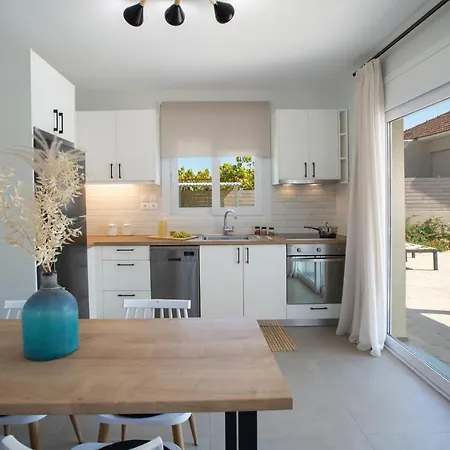 Grappolo Lefkada - Vilana Ideal For Families And Small Groups וילה Apolpaina